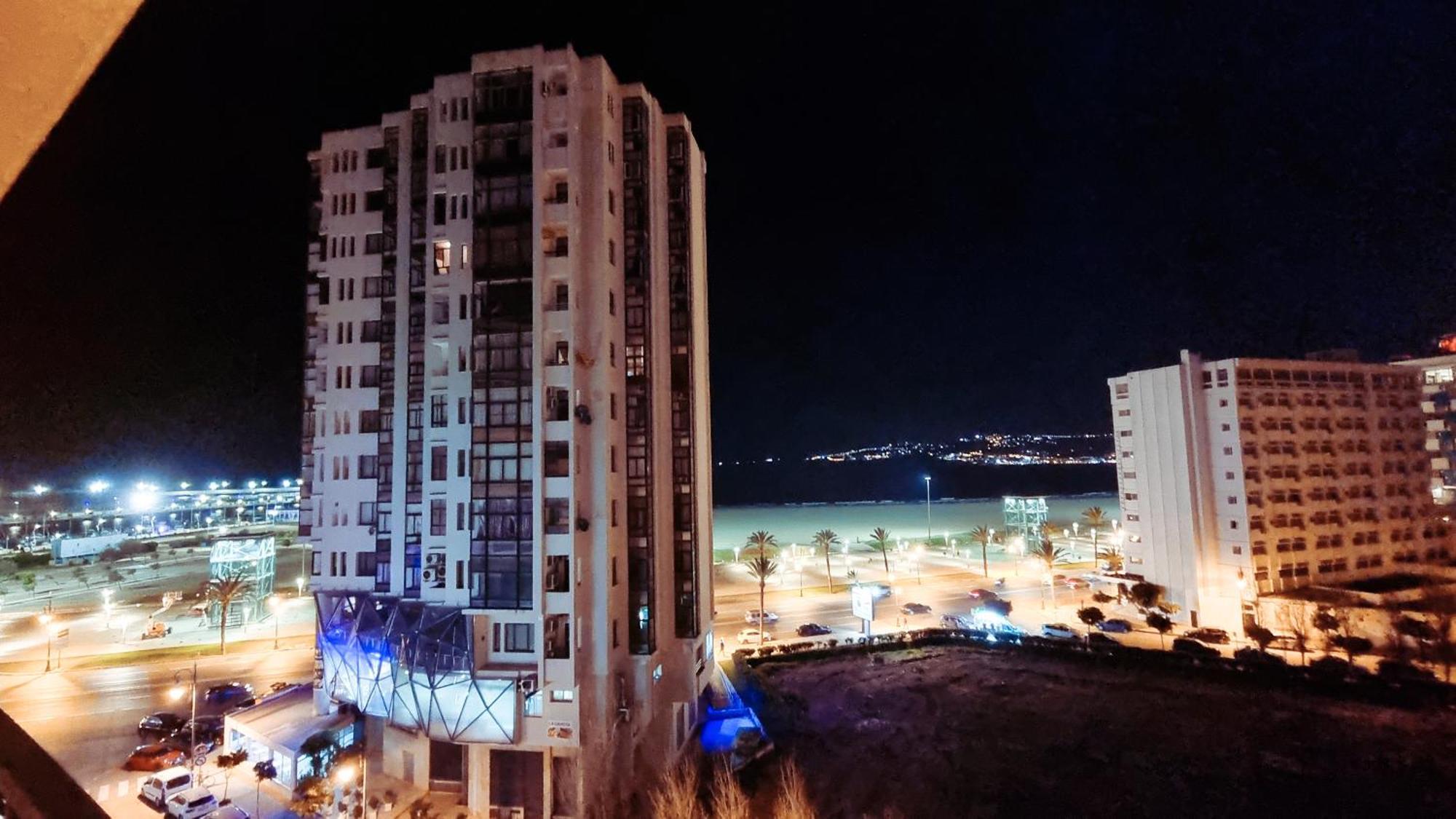 Luxury Sea And Marina View Apartment Tangier Exterior photo